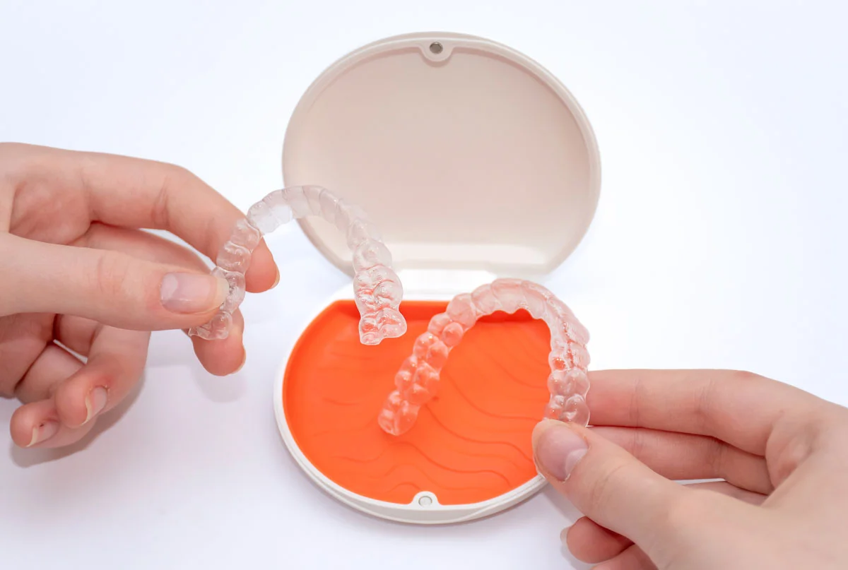 Invisalign Retainers Guide: 4 Types and Aftercare